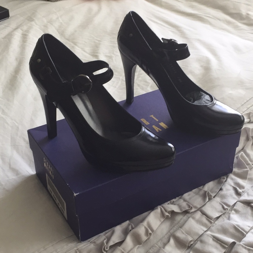 Stuart Weitzman Marriane 7.5 Never been worn